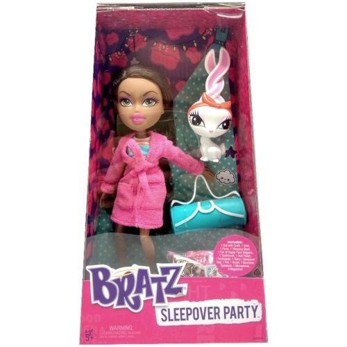 Bratz-sleepover-party-doll-cloe