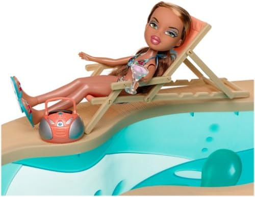 Bratz Sun Kissed Summer Fianna Doll With Tiki Bar Stools Floatie
