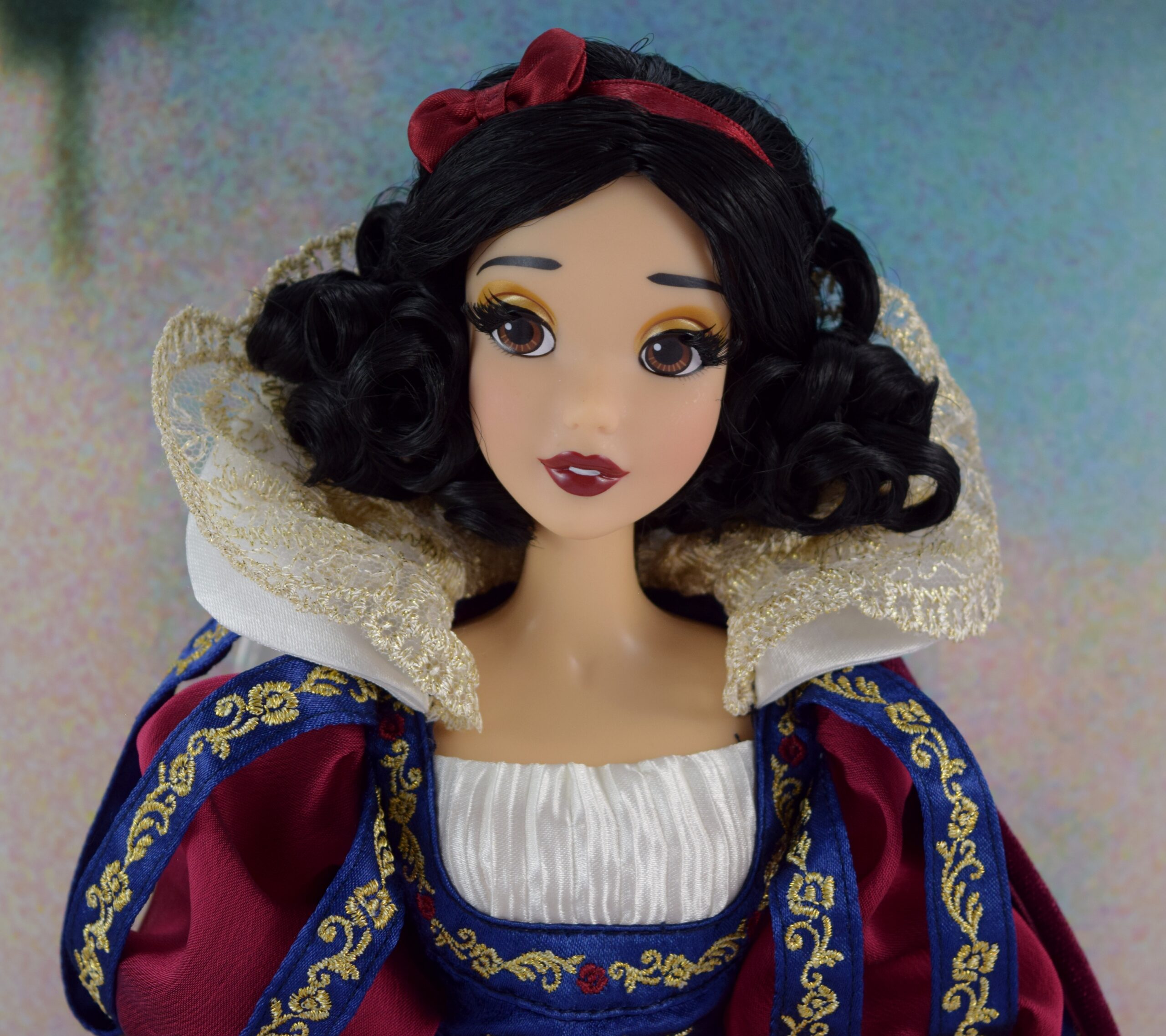 Disney Limited Edition D23 Snow White Doll 2017