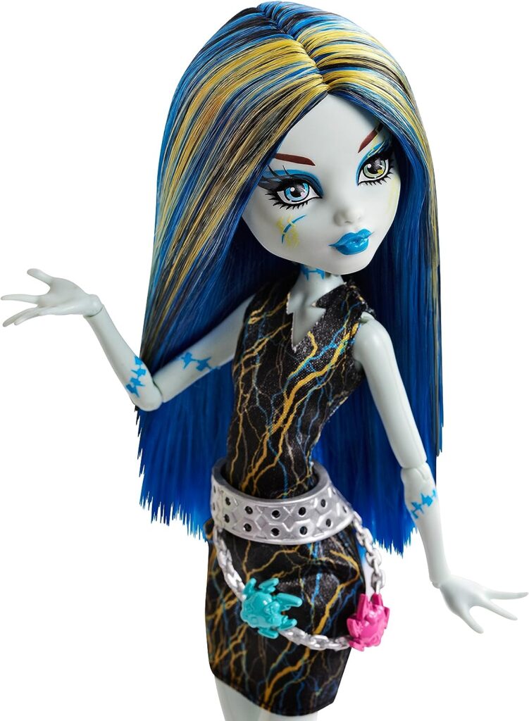 Monster High Generation 1 Freaky Fusion Recharge Chamber Frankie Stein ...