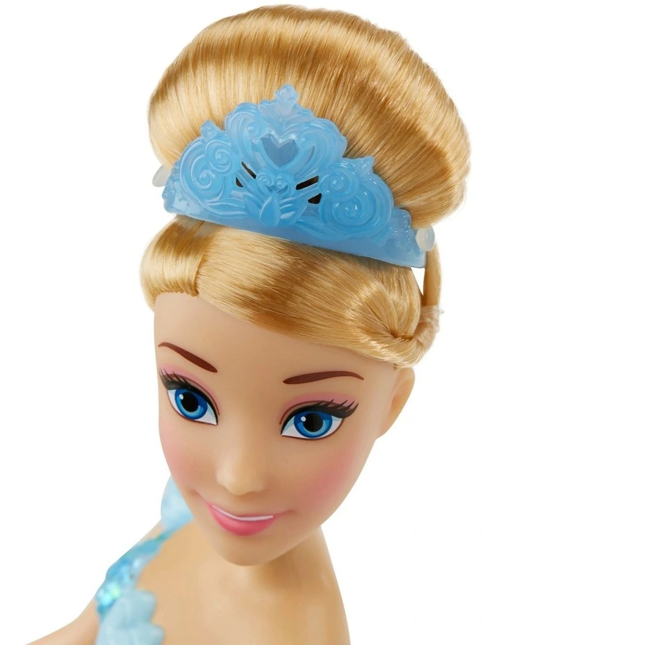 https://dollect.net/wp-content/uploads/2023/10/Disney-Hasbro-Royal-Radiance-Collection-Cinderella-2.png