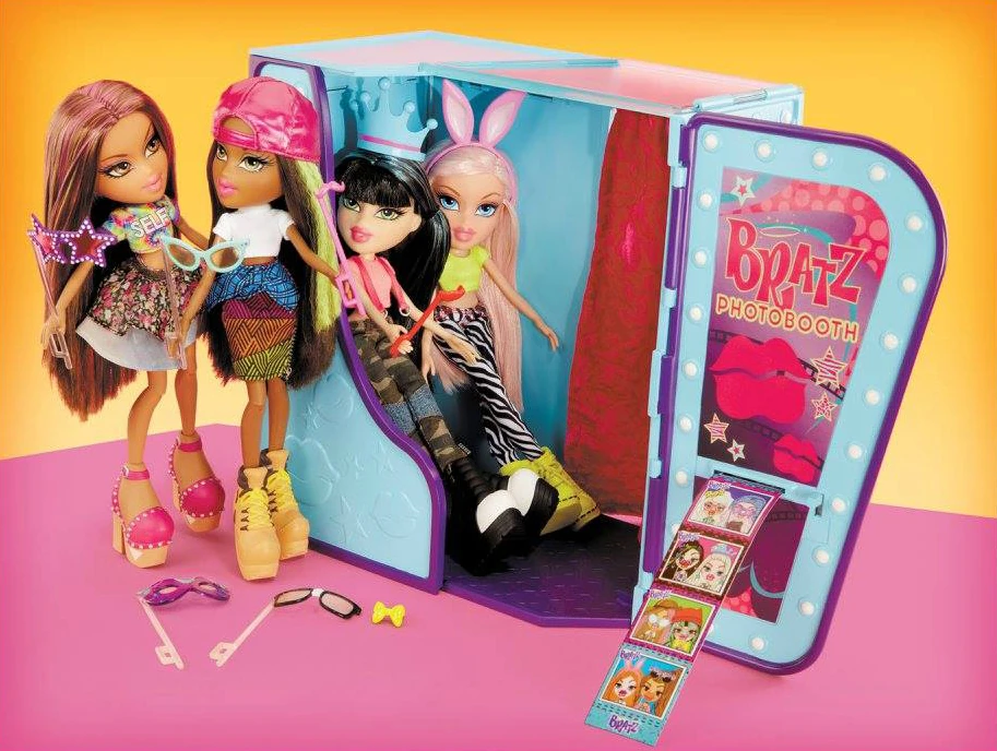 Bratz Selfie Snaps Photobooth Cloe