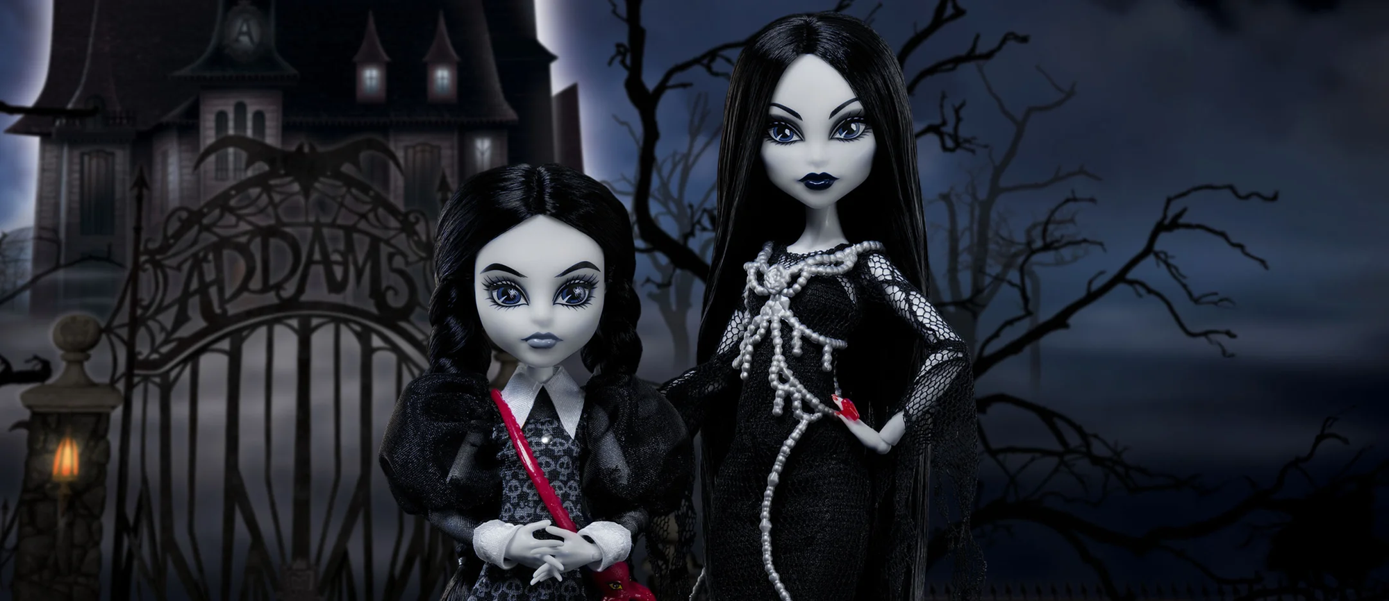 Monster High Generation 1 Skullector Addams Family Morticia